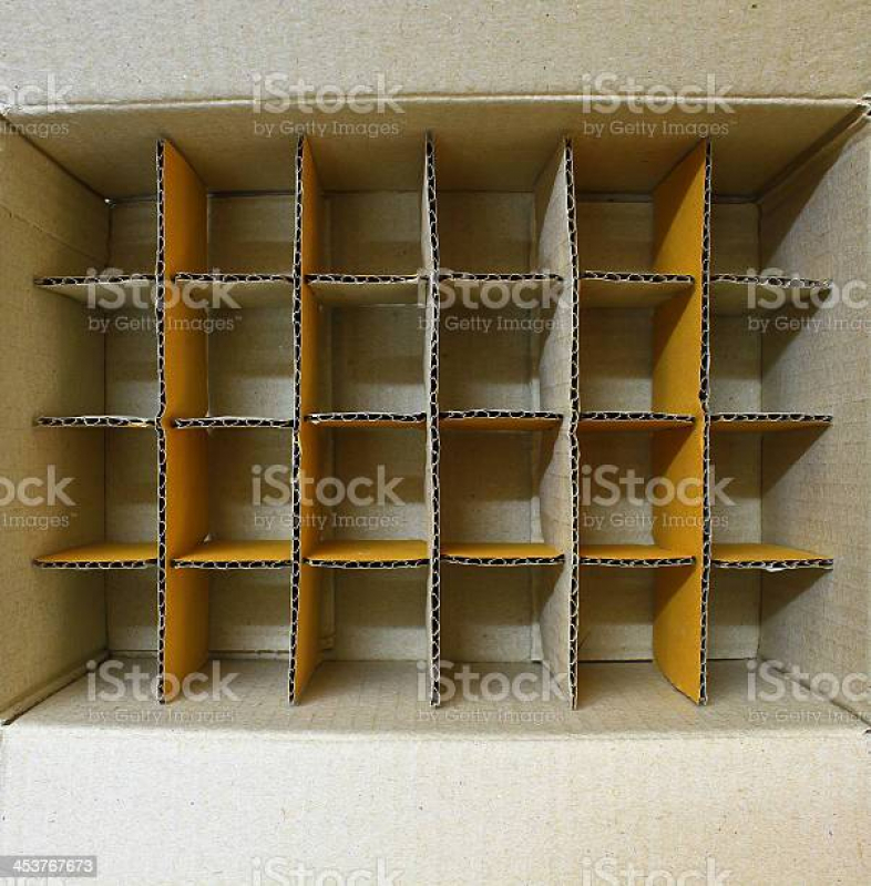 Caixa de Papelão com Divisória Interna Monte Sião; - Caixa de Papelão com Divisória para Pacotinhos